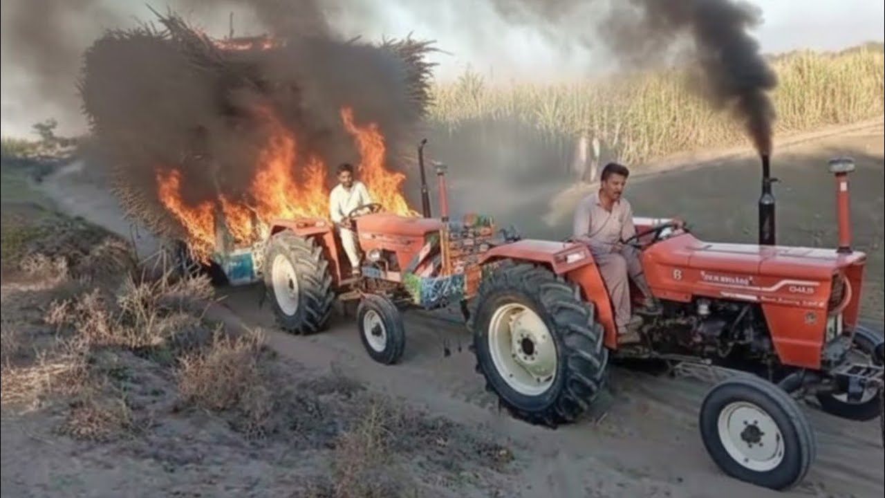 Public transport road per full sagur can loaded trolley ko fire lag gi big loss on kisan 🔥🔥🤯🔥😱🔥😱🚭🚭😱🔥
