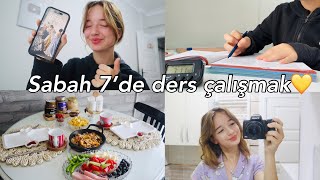 Sabah 7De Uyanip Ders Çalişmakecre Ay