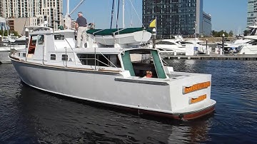 Single engine docking in steady 15 knot winds