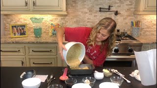 The Spin with Darci Lynne #2  Baking Banana Bread