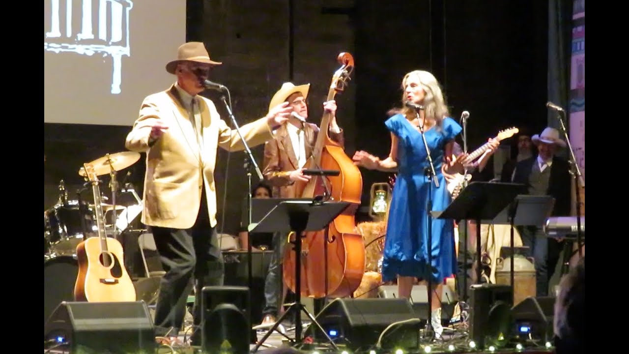 Rosalie Sorrels - Traveling Lady - YouTube