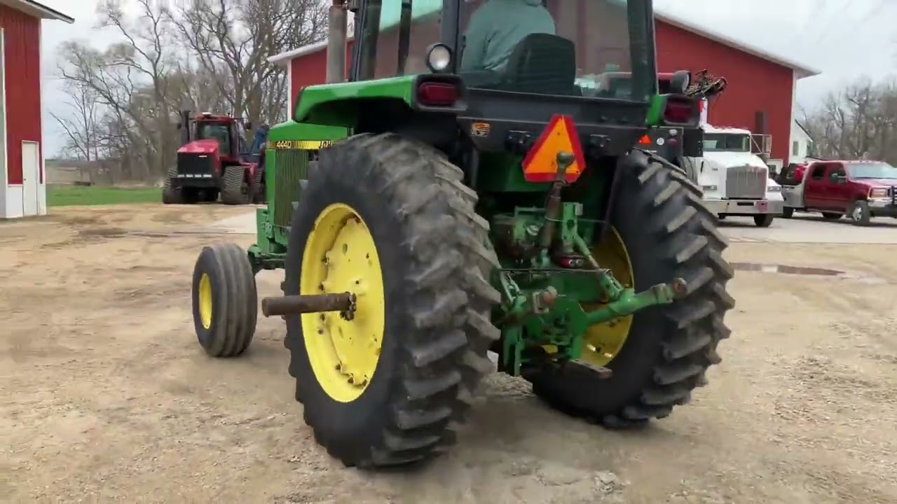1982 JOHN DEERE 4440 For Sale