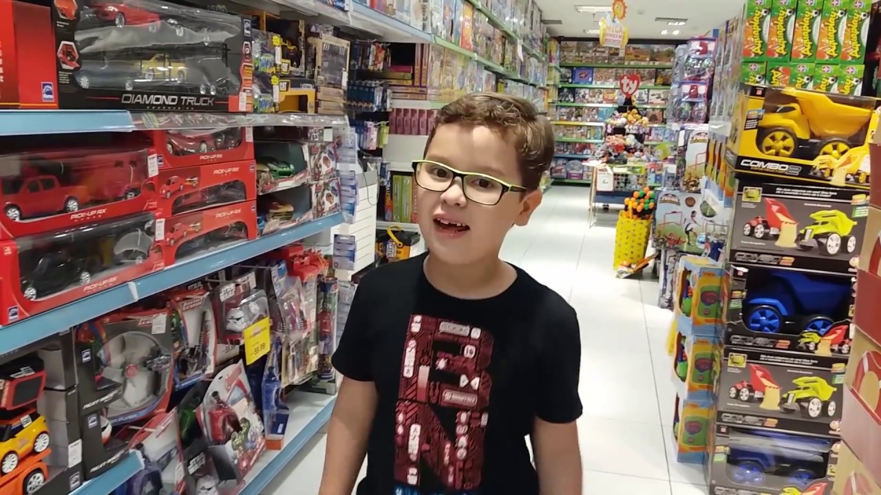 TIPOS DE CRIANÇAS na loja de brinquedos 05