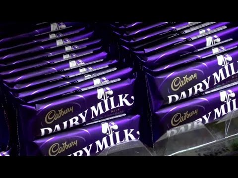 Video: Opriți ce faceți! Cadbury a angajat CHOCOLATE TASTERS și sună ca o treabă perfectă