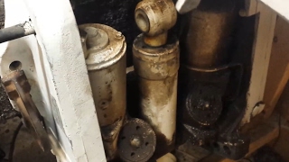 Removing Power Trim & Tilt Unit from Johnson / Evinrude Outboard