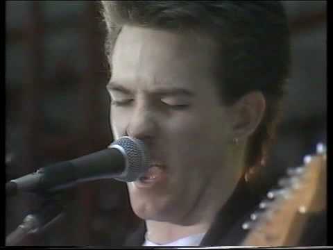 The Cure - M live 1980