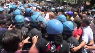Rome: Italian Nationalists Clash with Police over Illegal Immigration
