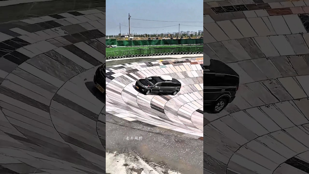 La voiture piégée dans un bain de savon ! 🚗🫧