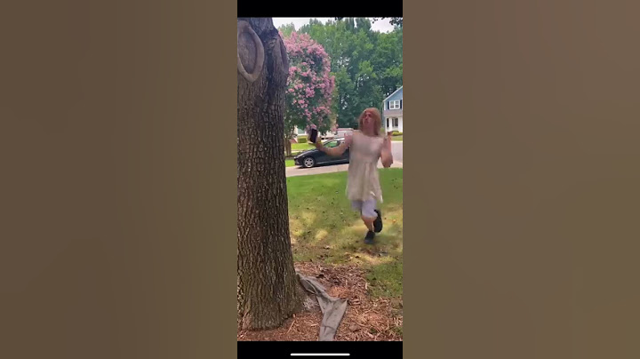 How girls drop their phones