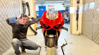 Putting Our 2023 Ducati Panigale V4 on the Dyno!!! 🔥
