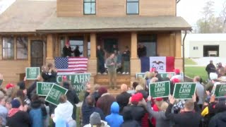 Zach Lahn launches campaign for Iowa governor