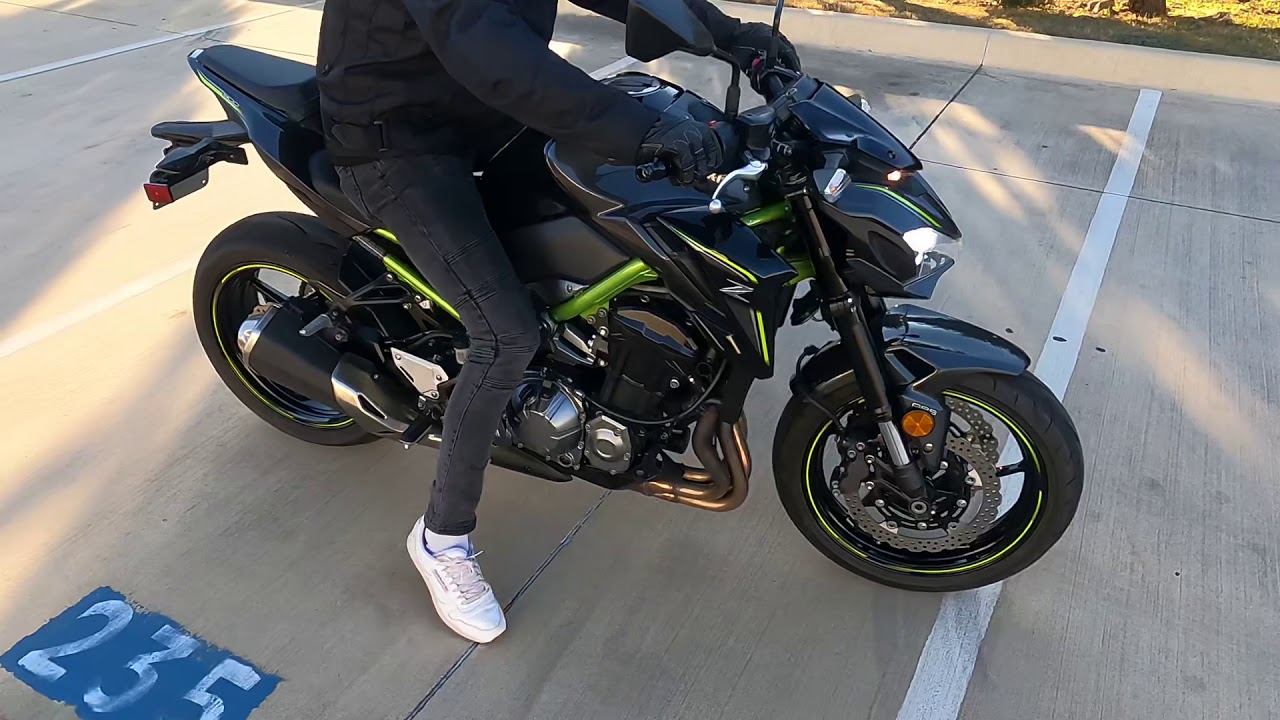 Z900 Kawasaki Learning to Ride A Motorcycle (Part 1)