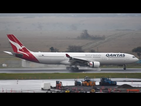 Qantas A330-300 Landing with JETSPRAY at Melbourne Airport