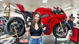 Our 2023 Panigale Gets Superlight Chain & Sprockets!!!