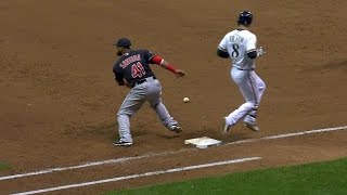 CLE@MIL: Braun reaches on error, Peterson scores