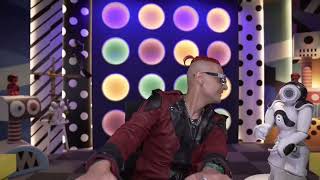 هزار رامز جلال مع الروبوت عبقبر في رامز عقله طار