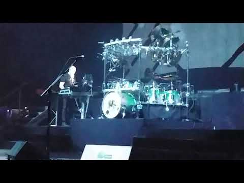 Dream Theater - Paralyzed (with technical difficulty) (St. Paul, MN 3/28/19)