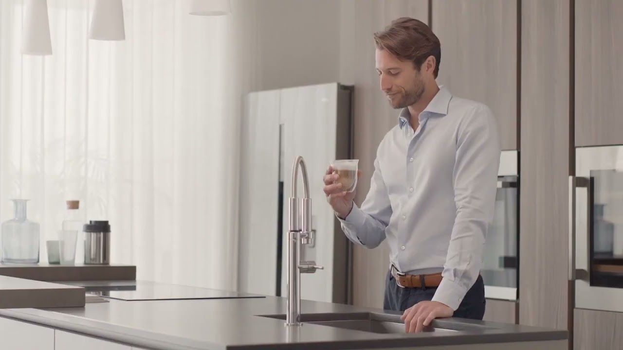 DeLonghi  Magnifica Evo Espresso Machine