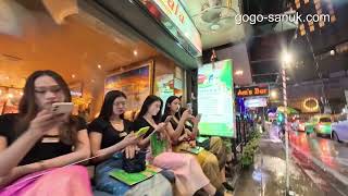 Rainy Night Walk In Bangkok Sukhumvit Soi 22 & Soi 20 Back Streets