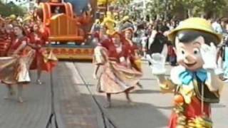Disneyland Paris - Parade Du Printemps, Mai 1993 Clip I