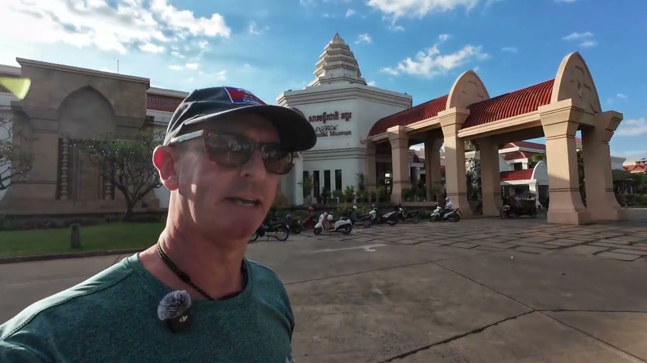 Видеоблог, эпизод 36: «В Сиемреапе так много достопримечательностей, которые стоит посетить» 🇰🇭🇬🇧...