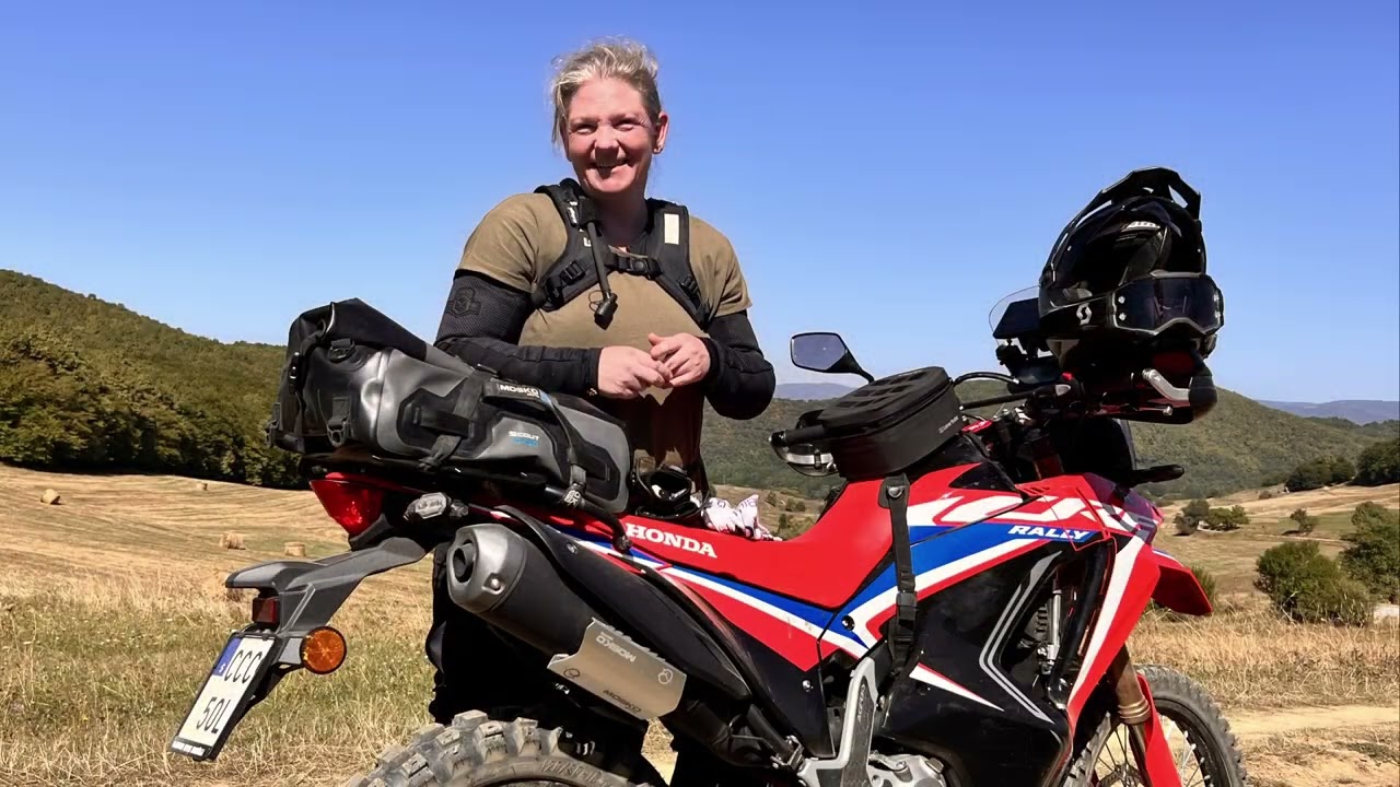 Székelyabud med omnejd i Transylvanien på motorcykel