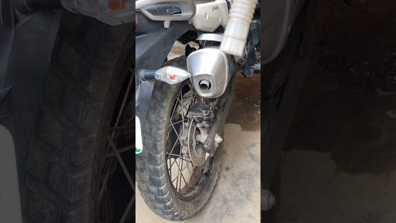 White smoke are caused when engine oil get into the combustion chamber, 