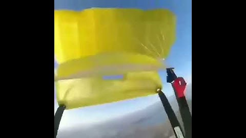 No se abrió paracaídas principal