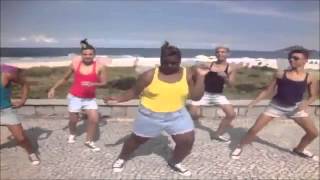 Bonde Das Maravilhas Quadradinho Tipo Borboleta