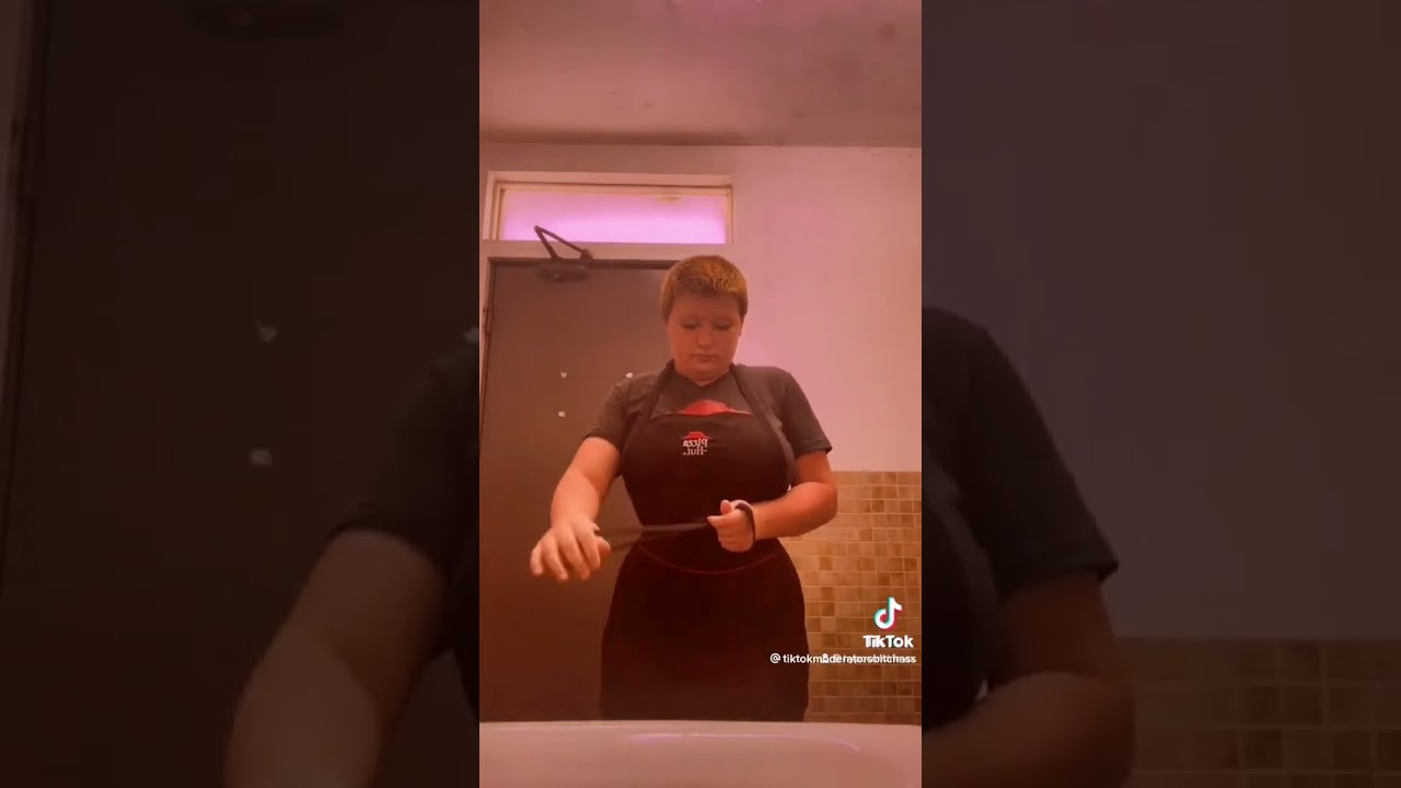 Pizza Hut Apron 'No one wants a waist over 9 inches' original