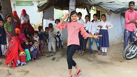 शहर की लड़की ने किया गाँव में देहाती डांस  | बिन राजा के रह गए अकेली | Ajeet Katara Rasiya