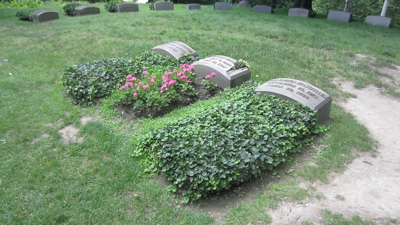 Rockefeller Gravesite in Cleveland