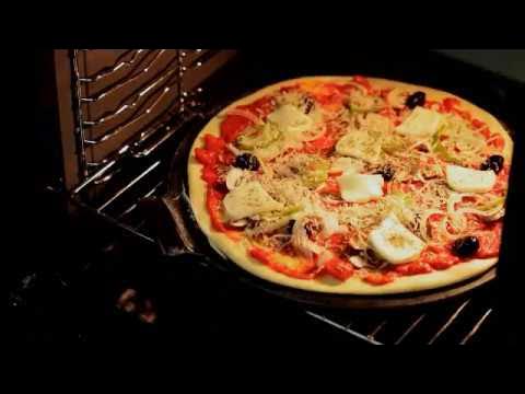 The Emile Henry Pizza Stone - Official movie 