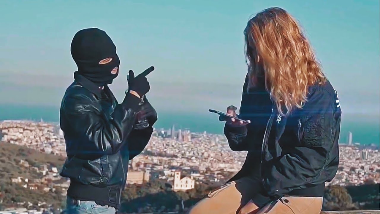 Watch SIE777E - ELLE (Official Video) on YouTube Watch SIE777E - ELLE (Official Video) on YouTube