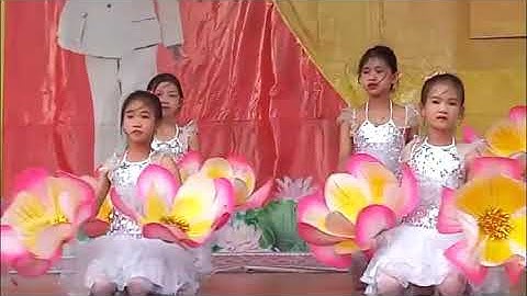 Hà Anh hát đơn ca bài Thầy Cô la tất cả ngày 11 11 2022