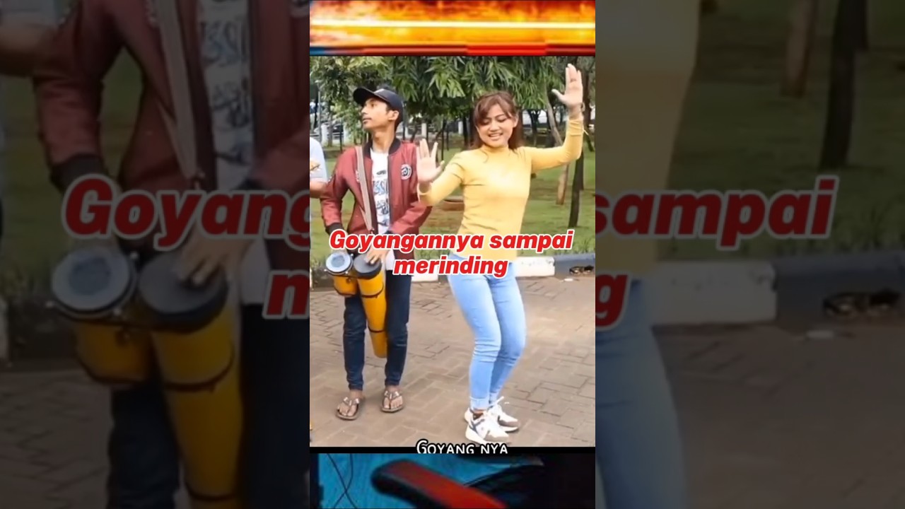 Goyangannya sampai Merinding 😅 #duet #musikhiburan #viral #cover #ukulele shorts #music #pengamen