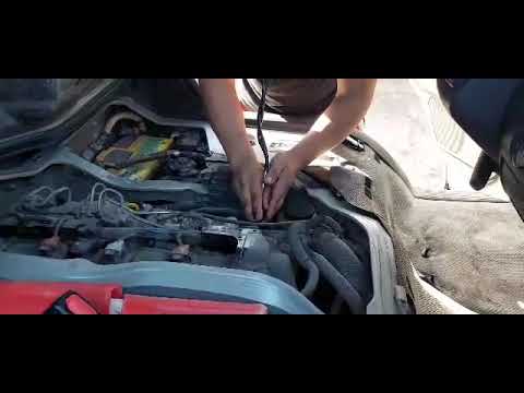 TOYOTA HI-ACE ENGINE VIBRATION ACTUAL DIAGNOSE USING STETHOSCOPE - YouTube