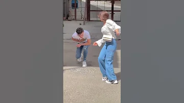 عملنا سبقا وكانت هتكسبني فيه بس انا ضحكت عليهاوكسبتها 