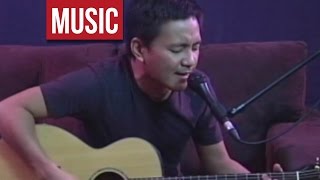 Video thumbnail of "Ebe Dancel - "Hari ng Sablay" Live! with Jim Paredes"