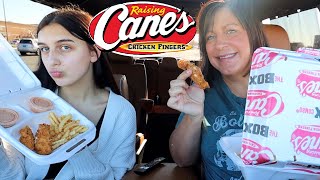 TRYING RAISING CANE&#39;S FOR THE FIRST TIME MUKBANG!!