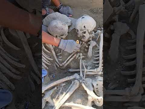 Раскопки на дне Тувинского Моря. Захоронение 2 века до н.э.