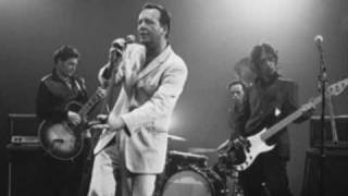 Video thumbnail of "Simple Minds - One Step Closer"