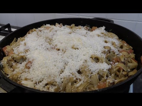 Video: Grön Tagliatelle Med Skaldjurssugo