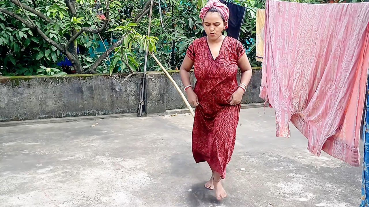 😮আজ দৌড়ে দৌড়ে জামাকাপড় মেলতে হলো😒