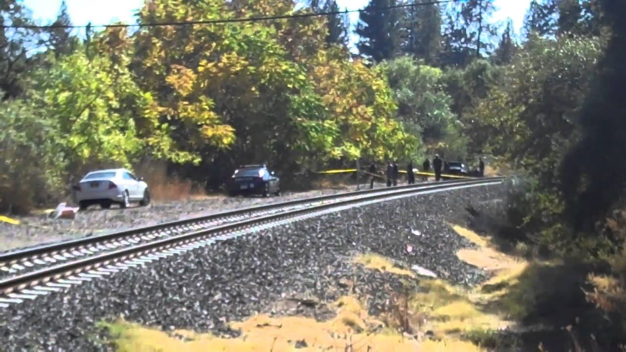 Auburn CA police investigate body found in car near Union Pacific