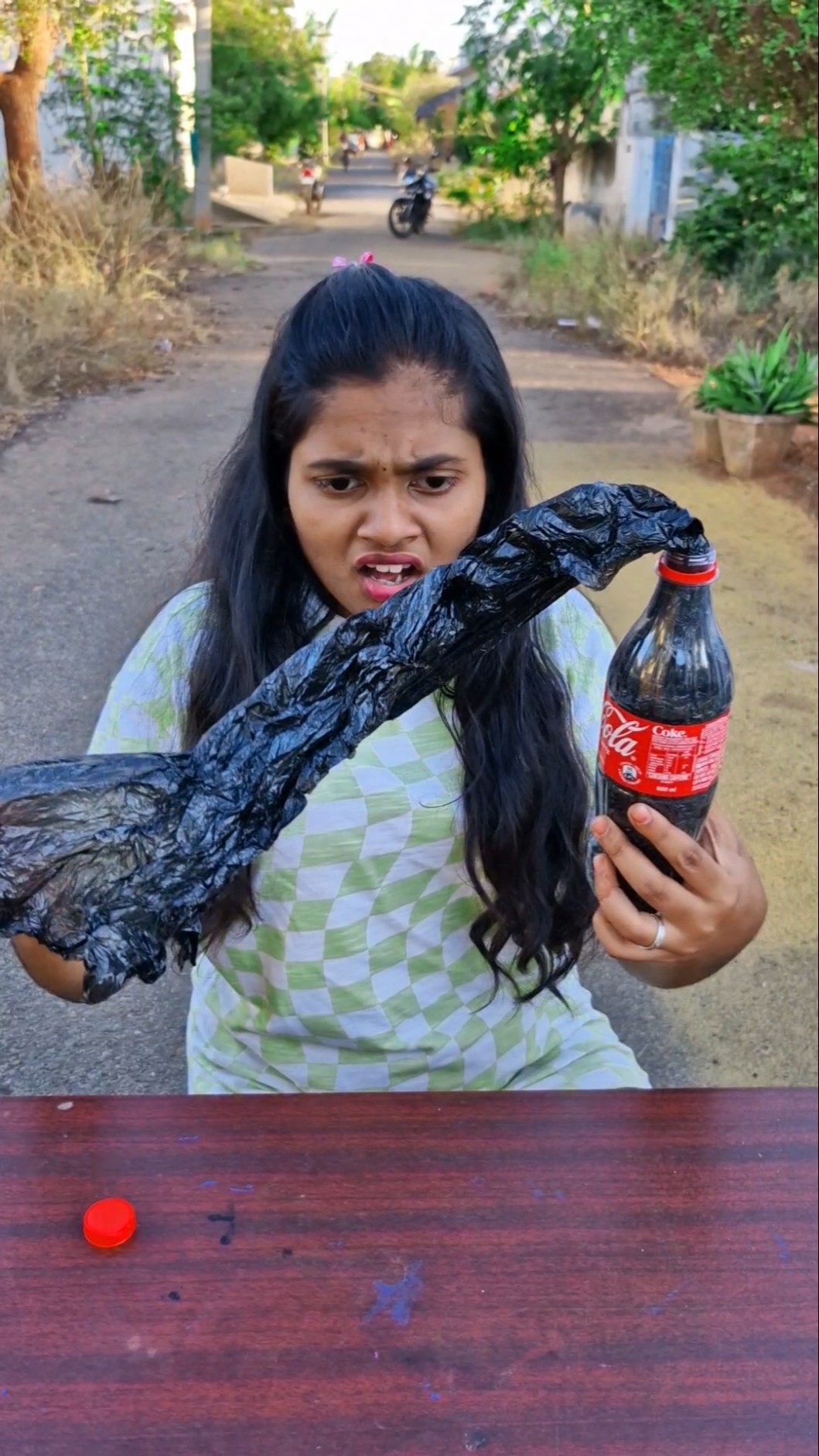 Ultimate Cola Trick ?Tom\u0026Jerry ?DiyaIshwarya #shorts #viralvideo