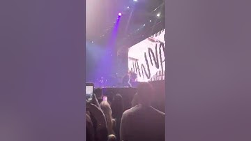 Sigrid - Plot Twist, live at Oslo Spektrum in Oslo, 06.05.22