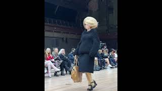 Alex Consani on the Marc Jacobs FW24 Runway 🌟  #fashion #runway #viralvideo #shortvideo #shorts