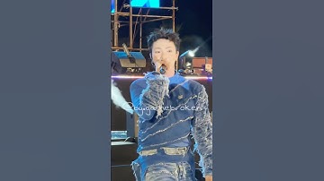 ERIK nắm tay fan hát Em Không Sai Chúng Ta Sao #erik #gamebroken