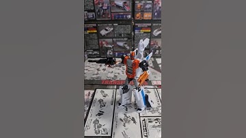 Transforming Combiner Wars (Deluxe Class) Alpha Bravo #shorts ##transformers #transformerstoys